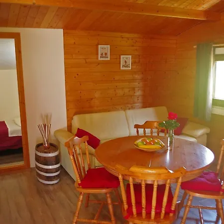 Dream House For 4 Pax In Muntic With Pool Ferienhaus