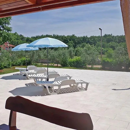 Ferienhaus Dream House For 4 Pax In Muntic With Pool *
