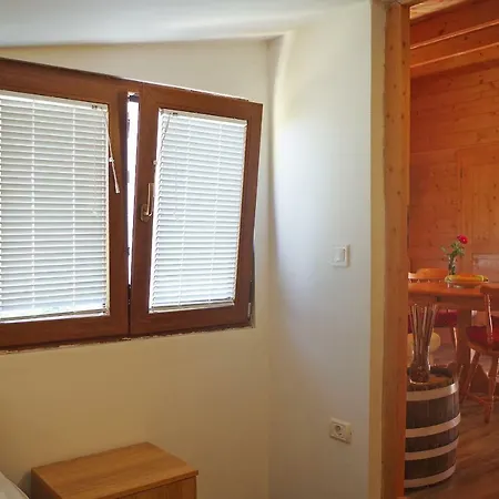 Dream House For 4 Pax In Muntic With Pool Ferienhaus
